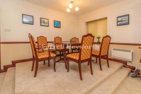 Kitchen Dining Area