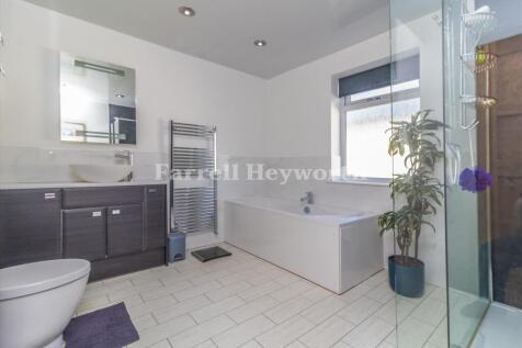 Bathroom image 3