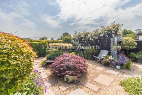Rear Garden image 3