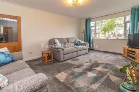 Lounge image 2