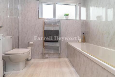 Bathroom image 2