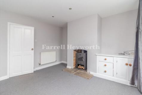 Lounge image 2