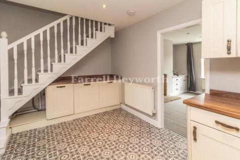 Kitchen image 3