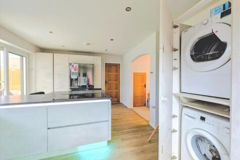 Kitchen 5
