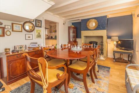 Dining Room image 3