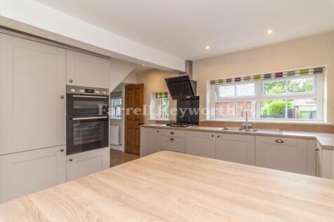 Kitchen image 3