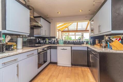 Kitchen image 2