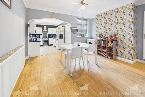 CAM02406G0-PR0529...