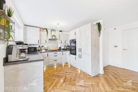 CAM02406G0-PR0537...