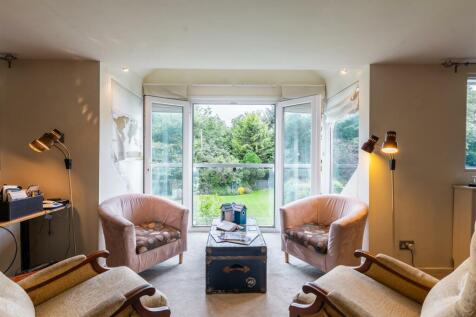 living rooms-2.jpg