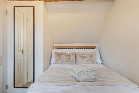 8566479-interior16-800.jpg