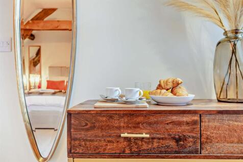 8566479-interior12-800.jpg