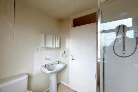 IMG_8783 new shower room.JPG