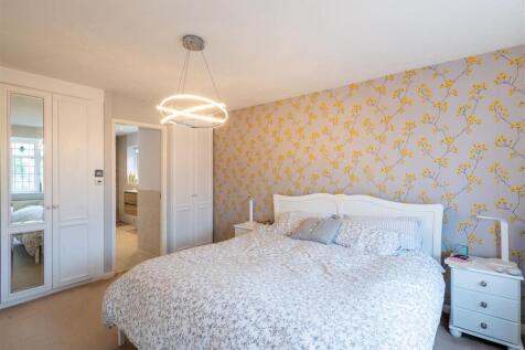 bedroom one 3.jpg