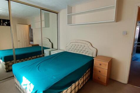 Bedroom 3.jpg