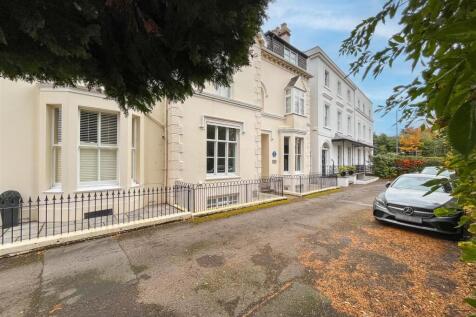 01 IMG_2077-Edit.jpg