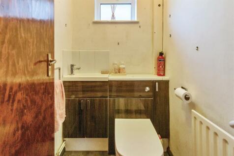 ground floor WC