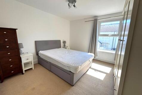 29 vic rd bed 1.jpg