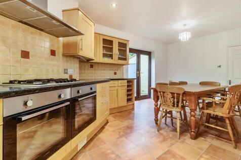 kitchen breakfast room.jpg