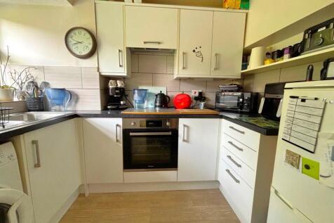 rowhurst kitchen 1.jpg