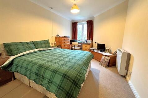 19 mead ct bedroom.jpg