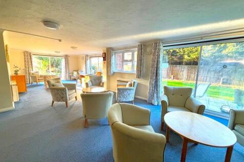 owners loune
