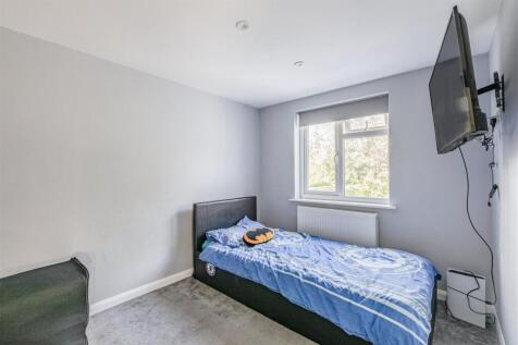 bedroom e3