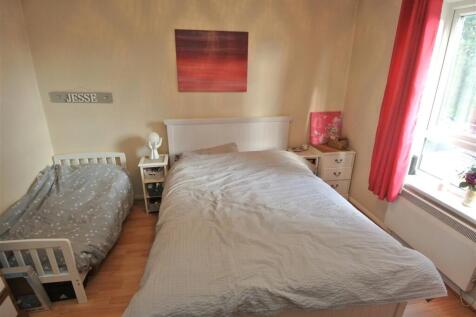Bedroom.JPG