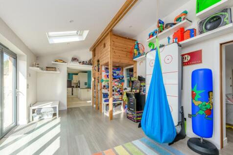 Property Image 16