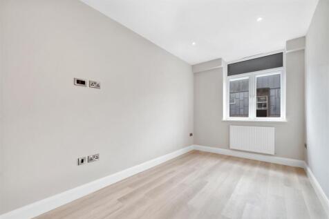 Ocean-House-2Bed-Flat-Bedroom-2-001.jpg