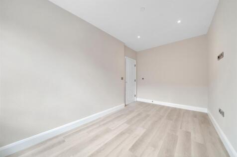 Ocean-House-2Bed-Flat-Bedroom-2-002.jpg