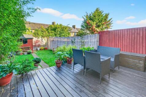 13  To Let 2 Bedroom House Blanchland Road SM4 www