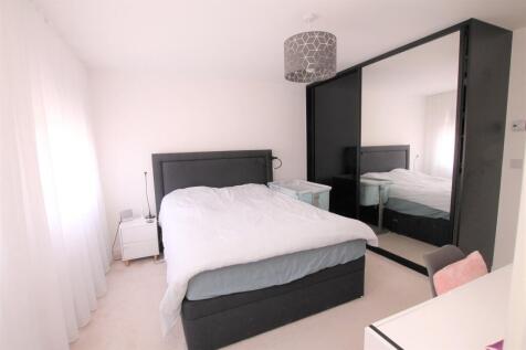 Bedroom&#43;one