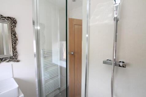 Shower&#43;Room