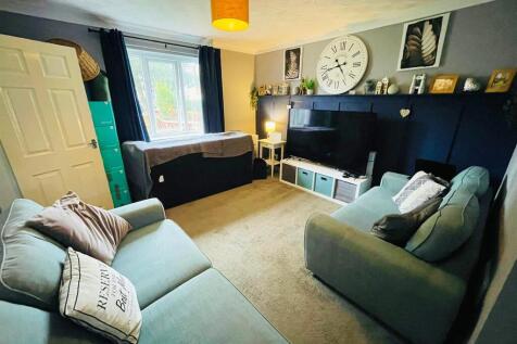 Lounge.1.jpg