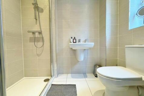 Bedroom Two En-Suite