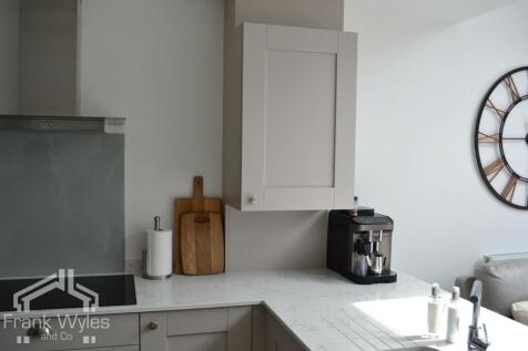 NEW KITCHEN.JPG