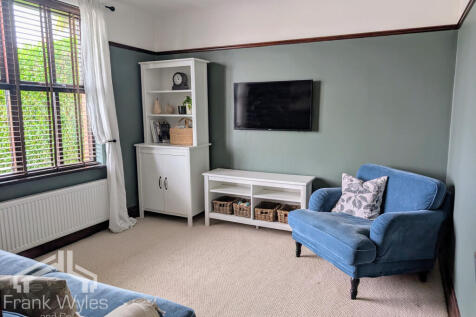 JULY VENDOR LOUNGE 2