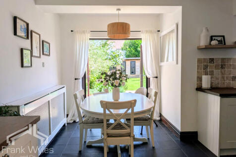 JULY VENDOR KITCHEN TABLE