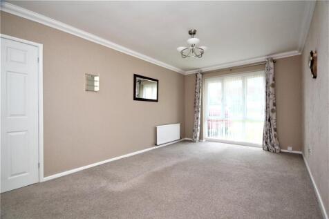 Living/Dining Area