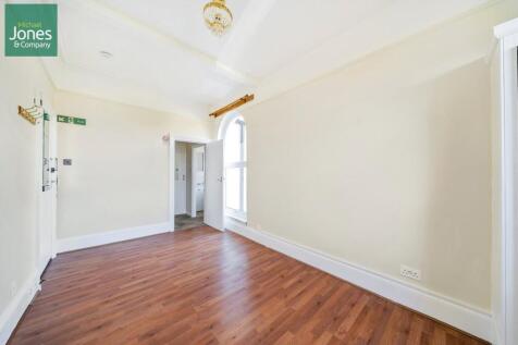 Studio Room