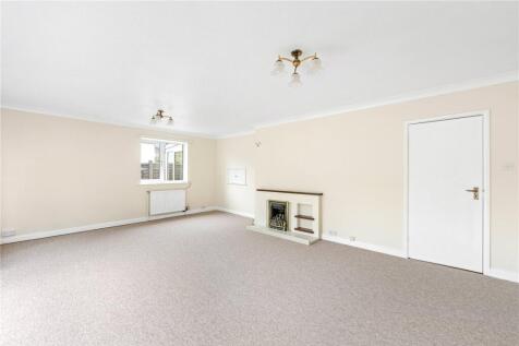 Living/Dining Area