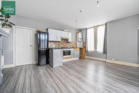 Lounge/Kitchen