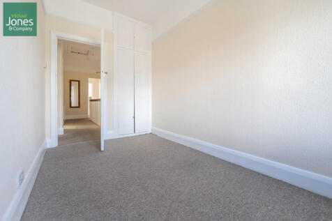 921582e1-7e8c-419...