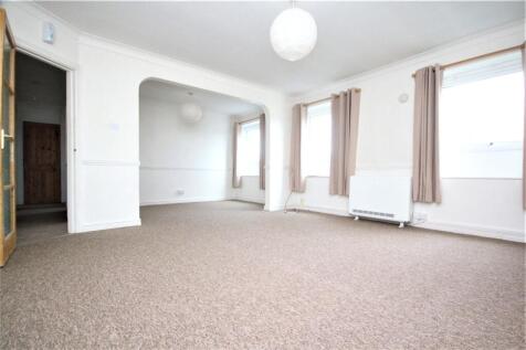Living / Dining Area