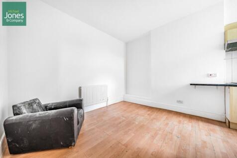 Studio Room