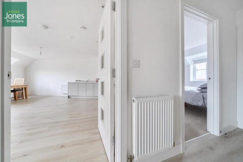 0009b574-07b4-4e0...