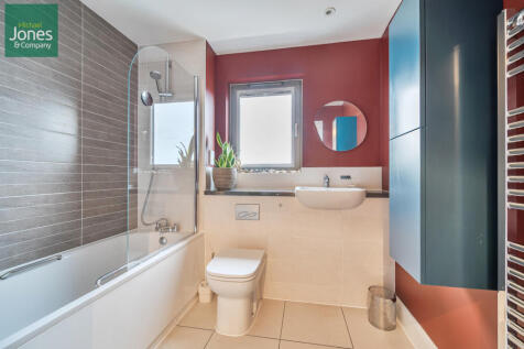 8113f306-a4ad-428...