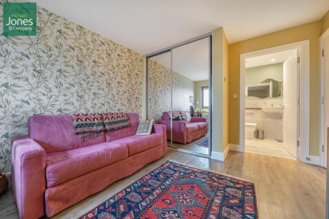 d2edb495-87f7-417...