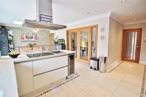 Kitchen/Dining/Fam